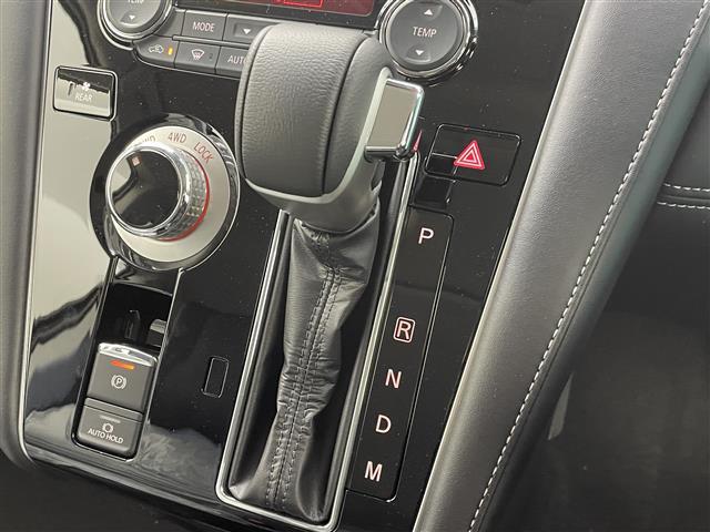 デリカＤ：５ シャモニー　４ＷＤ　登録済未使用車　ＢＳＭ　ハーフレザーシート　電動リアゲート　アダプティブクルーズコントロール　衝突被害軽減ブレーキ　レーンアシスト　オートマチックハイビーム　ＬＥＤ　ステアリングヒーター　禁煙（19枚目）