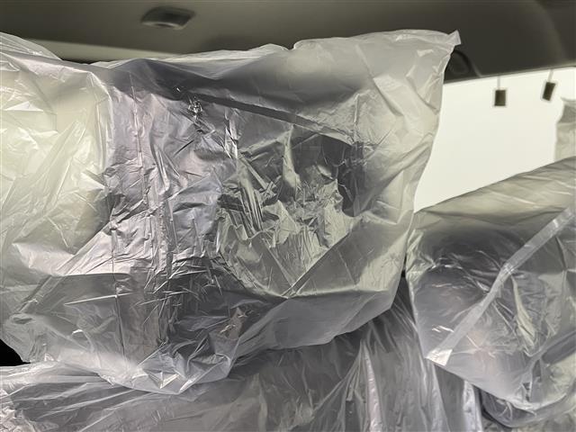 デリカＤ：５ シャモニー　４ＷＤ　登録済未使用車　ＢＳＭ　ハーフレザーシート　電動リアゲート　アダプティブクルーズコントロール　衝突被害軽減ブレーキ　レーンアシスト　オートマチックハイビーム　ＬＥＤ　ステアリングヒーター　禁煙（29枚目）