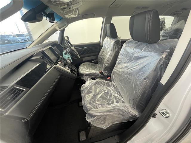 デリカＤ：５ シャモニー　４ＷＤ　登録済未使用車　ＢＳＭ　ハーフレザーシート　電動リアゲート　アダプティブクルーズコントロール　衝突被害軽減ブレーキ　レーンアシスト　オートマチックハイビーム　ＬＥＤ　ステアリングヒーター　禁煙（32枚目）