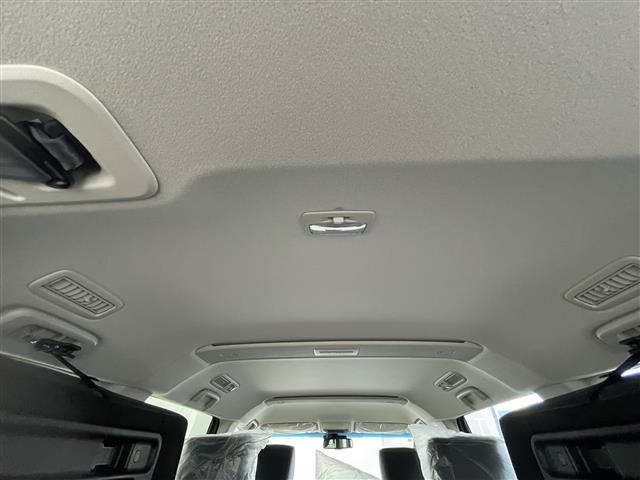 デリカＤ：５ シャモニー　４ＷＤ　登録済未使用車　ＢＳＭ　ハーフレザーシート　電動リアゲート　アダプティブクルーズコントロール　衝突被害軽減ブレーキ　レーンアシスト　オートマチックハイビーム　ＬＥＤ　ステアリングヒーター　禁煙（43枚目）