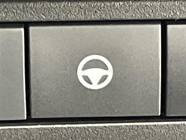 セレナ ｅ－パワー　ハイウェイスターＶ　登録済未使用車　純正１２．３型ナビ　全周囲カメラ　プロパイロット　ＥＴＣ２．０　純正前後ドラレコ　電子ミラー　ＢＳＭ　両側電動スライドドア　アダプティブＬＥＤライト　衝突被害軽減ブレーキ　禁煙（17枚目）