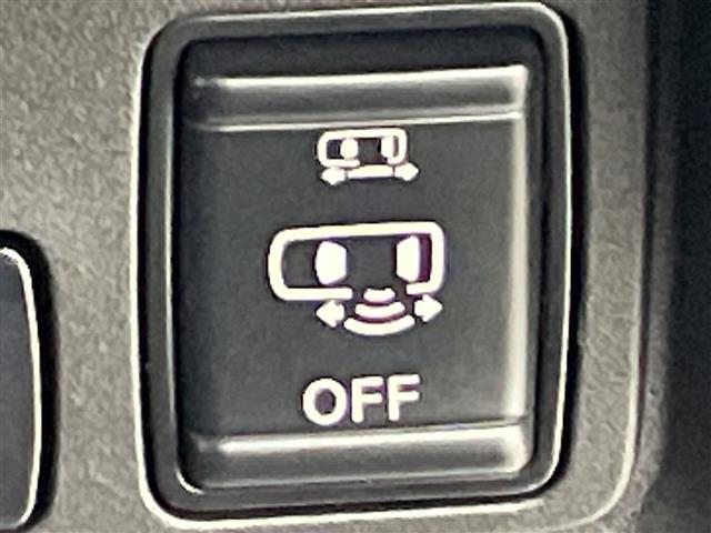 セレナ ｅ－パワー　ハイウェイスターＶ　登録済未使用車　純正１２．３型ナビ　全周囲カメラ　プロパイロット　ＥＴＣ２．０　純正前後ドラレコ　電子ミラー　ＢＳＭ　両側電動スライドドア　アダプティブＬＥＤライト　衝突被害軽減ブレーキ　禁煙（18枚目）