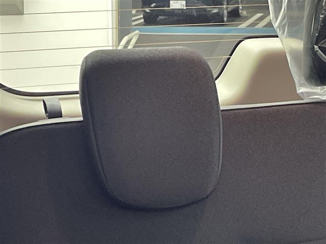 セレナ ｅ－パワー　ハイウェイスターＶ　登録済未使用車　純正１２．３型ナビ　全周囲カメラ　プロパイロット　ＥＴＣ２．０　純正前後ドラレコ　電子ミラー　ＢＳＭ　両側電動スライドドア　アダプティブＬＥＤライト　衝突被害軽減ブレーキ　禁煙（27枚目）