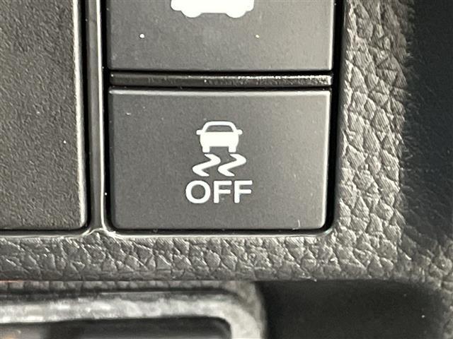 ステップワゴン ｅ：ＨＥＶスパーダ　純正９型ナビ　１５．６型フリップダウンモニター　フルセグＴＶ　ドラレコ　ビルトインＥＴＣ　パワーバックドア　ＢＳＭ　シートヒーター　電動パワースライドドア　ハーフレザー　ＡＣＣ　ＬＫＡＳ　ＬＥＤ　禁煙（13枚目）