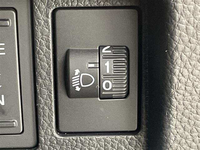 ステップワゴン ｅ：ＨＥＶスパーダ　純正９型ナビ　１５．６型フリップダウンモニター　フルセグＴＶ　ドラレコ　ビルトインＥＴＣ　パワーバックドア　ＢＳＭ　シートヒーター　電動パワースライドドア　ハーフレザー　ＡＣＣ　ＬＫＡＳ　ＬＥＤ　禁煙（14枚目）