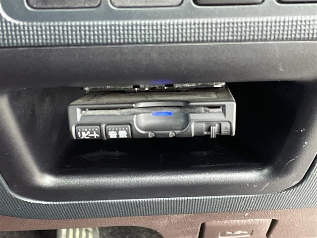 スペイド Ｘ　純正ナビ　フルセグＴＶ　Ｂｌｕｅｔｏｏｔｈ接続　ＥＴＣ　電動スライドドア　電動格納ミラー　ヘッドライトレベライザー　ＨＩＤ　ＡＢＳ　衝突被害軽減システム　スマートキー　プッシュスタート　禁煙車（14枚目）