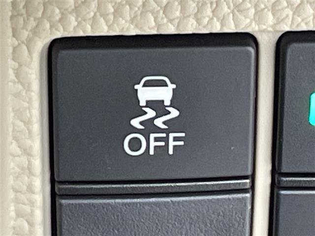 Ｎ－ＢＯＸ Ｇ・Ｌターボホンダセンシング　純正ナビ　バックカメラ　ビルトインＥＴＣ　ドラレコ　両側電動スライドドア　シートヒーター　衝突被害軽減ブレーキ　クルーズコントロール　クリアランスソナー　ＬＥＤヘッドライト　オートライト　禁煙（6枚目）