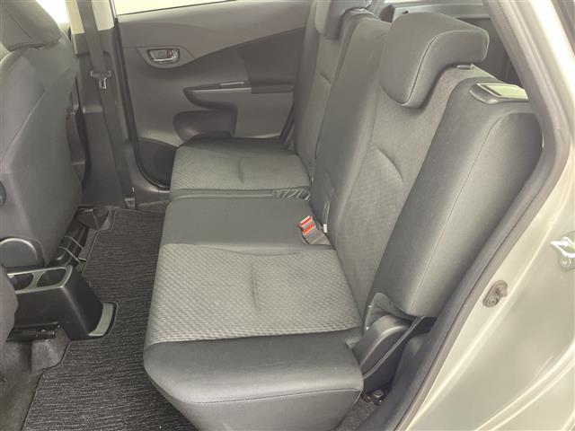 ラクティス Ｇ　純正ナビ　バックカメラ　ワンセグＴＶ　ドラレコ　オートライト　プッシュスタートボタン　スマートキー　オートエアコン　純正フロアマット　横滑り防止装置　電動格納ミラー　ヘッドライトリベライザー　禁煙車（32枚目）