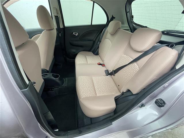 マーチ １２Ｘ　３０ｔｈハピネス　純正ナビ　前後ドライブレコーダー　プッシュスタートボタン　スマートキー　急発進防止装置　アイドリングストップ　電動格納ミラー　純正フロアマット　エアコン　取扱説明書　保証書　横滑り防止装置　禁煙車（32枚目）