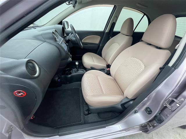 マーチ １２Ｘ　３０ｔｈハピネス　純正ナビ　前後ドライブレコーダー　プッシュスタートボタン　スマートキー　急発進防止装置　アイドリングストップ　電動格納ミラー　純正フロアマット　エアコン　取扱説明書　保証書　横滑り防止装置　禁煙車（33枚目）