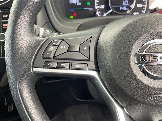 ノート ｅ－パワー　Ｘ　純正ナビ　フルセグＴＶ　電子ミラー　全方位カメラ　ＥＴＣ　衝突被害軽減システム　ステアリングスイッチ　スマートキー　スペアキー　プッシュスタート　オートライト　ＬＥＤライト　電格ミラー　禁煙車（13枚目）