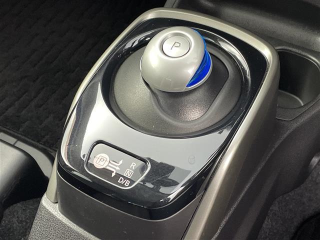 ノート ｅ－パワー　Ｘ　純正ナビ　フルセグＴＶ　電子ミラー　全方位カメラ　ＥＴＣ　衝突被害軽減システム　ステアリングスイッチ　スマートキー　スペアキー　プッシュスタート　オートライト　ＬＥＤライト　電格ミラー　禁煙車（18枚目）