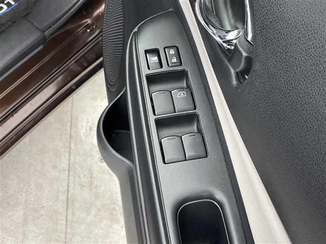 ノート ｅ－パワー　Ｘ　純正ナビ　フルセグＴＶ　電子ミラー　全方位カメラ　ＥＴＣ　衝突被害軽減システム　ステアリングスイッチ　スマートキー　スペアキー　プッシュスタート　オートライト　ＬＥＤライト　電格ミラー　禁煙車（31枚目）