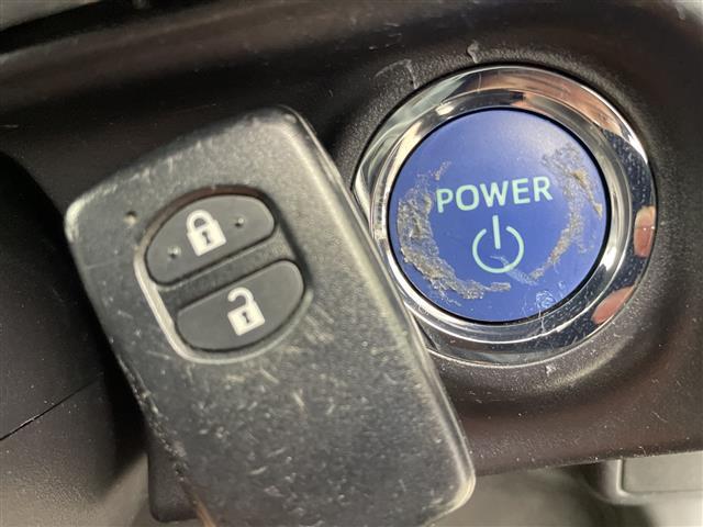 アクア G 純正ナビ フルセグTV バックカメラ ETC クルーズコントロール クリアランスソナー 衝突被害軽減システム レーンアシスト スマートキー プッシュスタート オートエアコン パワーウィンドウ 禁煙車(8枚目)