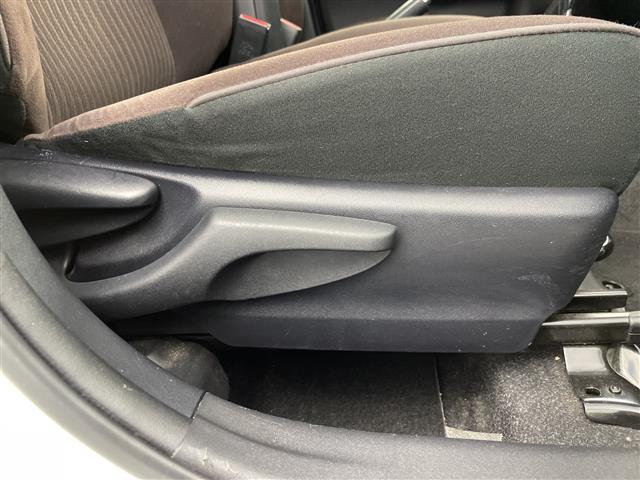 アクア G 純正ナビ フルセグTV バックカメラ ETC クルーズコントロール クリアランスソナー 衝突被害軽減システム レーンアシスト スマートキー プッシュスタート オートエアコン パワーウィンドウ 禁煙車(31枚目)