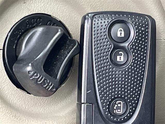 �K���X�R�[�e�B���O�A�i�r�Q�[�V�����A�d�s�b�ȂǁA���̑��̃p�[�c�̎��t�������ς���̂����k�������Ă���܂��I�I�N���}�̂��Ɖ��ł����C�����������I