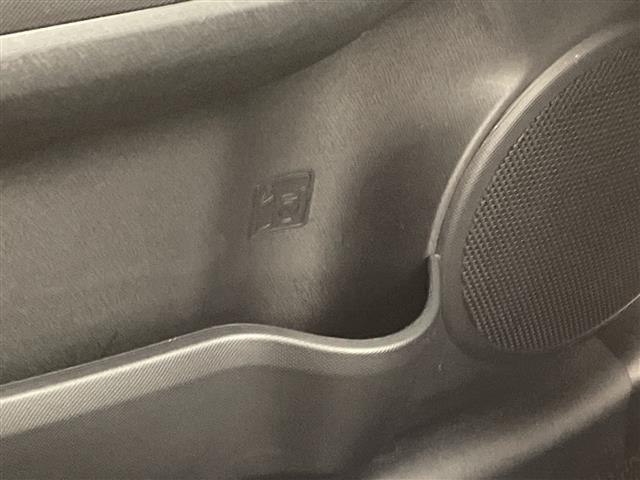 アクア Ｓ　純正ナビ　バックカメラ　ワンセグＴＶ　Ｂｌｕｅｔｏｏｔｈ接続　プッシュスタートボタン　スマートキー　ＬＥＤヘッドライト　オートライト　純正アルミホイール　ステアリングリモコン　純正フロアマット　禁煙車（32枚目）