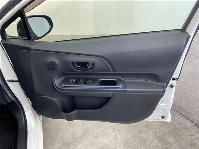 アクア Ｓ　純正ナビ　バックカメラ　ワンセグＴＶ　Ｂｌｕｅｔｏｏｔｈ接続　プッシュスタートボタン　スマートキー　ＬＥＤヘッドライト　オートライト　純正アルミホイール　ステアリングリモコン　純正フロアマット　禁煙車（37枚目）