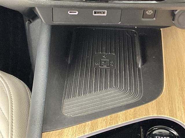 オーラ Ｇ　レザーエディション　純正９型ナビ　全方位カメラ　電子ミラー　ＢＯＳＥサウンド　プロパイロット　ドラレコ　ビルトインＥＴＣ２．０　シートヒーター　ステアリングヒーター　衝突被害軽減システム　レーンアシスト　禁煙車（14枚目）