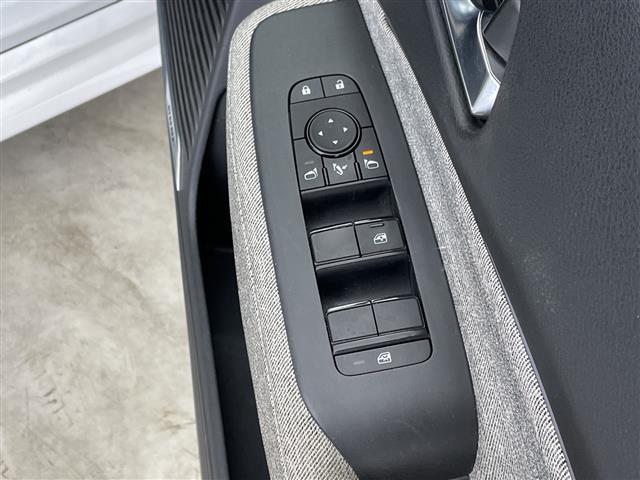 オーラ Ｇ　レザーエディション　純正９型ナビ　全方位カメラ　電子ミラー　ＢＯＳＥサウンド　プロパイロット　ドラレコ　ビルトインＥＴＣ２．０　シートヒーター　ステアリングヒーター　衝突被害軽減システム　レーンアシスト　禁煙車（29枚目）