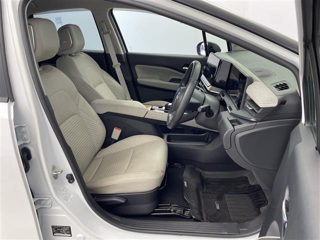 オーラ Ｇ　レザーエディション　純正９型ナビ　全方位カメラ　電子ミラー　ＢＯＳＥサウンド　プロパイロット　ドラレコ　ビルトインＥＴＣ２．０　シートヒーター　ステアリングヒーター　衝突被害軽減システム　レーンアシスト　禁煙車（35枚目）