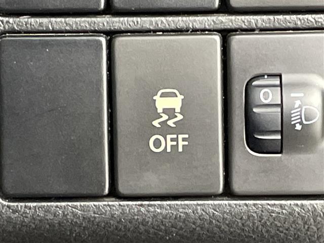 �K���X�R�[�e�B���O�A�i�r�Q�[�V�����A�d�s�b�ȂǁA���̑��̃p�[�c�̎��t�������ς���̂����k�������Ă���܂��I�I�N���}�̂��Ɖ��ł����C�����������I