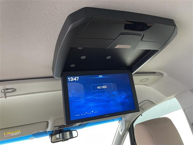デリカＤ：５ Ｐ　純正１０．１型後席モニター　アルパインデリカＤ５専用１１型ナビ　全周囲カメラ　ＥＴＣ　ＢＳＭ　電動リアゲート　両側電動スライドドア　シートヒーター　ＬＥＤ　衝突被害軽減ブレーキ　レーンアシスト　禁煙車（3枚目）