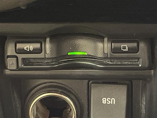 デリカＤ：５ Ｐ　純正１０．１型後席モニター　アルパインデリカＤ５専用１１型ナビ　全周囲カメラ　ＥＴＣ　ＢＳＭ　電動リアゲート　両側電動スライドドア　シートヒーター　ＬＥＤ　衝突被害軽減ブレーキ　レーンアシスト　禁煙車（8枚目）