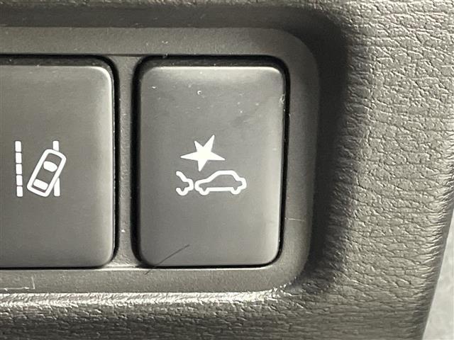 デリカＤ：５ Ｐ　純正１０．１型後席モニター　アルパインデリカＤ５専用１１型ナビ　全周囲カメラ　ＥＴＣ　ＢＳＭ　電動リアゲート　両側電動スライドドア　シートヒーター　ＬＥＤ　衝突被害軽減ブレーキ　レーンアシスト　禁煙車（15枚目）