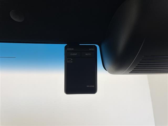 Ｎ－ＢＯＸカスタム Ｌ　純正９型ナビ　バックカメラ　ＥＴＣ　ドラレコ　シートヒーター　両側電動スライドドア　追従クルーズコントロール　衝突被害軽減システム　クリアランスソナー　ＬＥＤヘッドライト　プッシュスタート　禁煙車（7枚目）