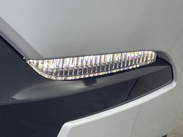 �����ŉJ�̓������E���N���A�ɂ��Ă����w�t�����g�E�C���h�E�����R�[�g�x�B�������ʂ��L�[�v���N���A�Ȏ��E�ň��S���T�|�[�g���Ă���܂��B