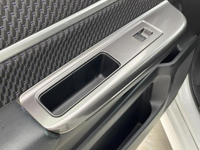 ステップワゴンスパーダ スパーダ・クールスピリット　ホンダセンシング　禁煙車　純正ナビ　バックカメラ　Ｂｌｕｅｔｏｏｔｈ　両側パワースライドドア　衝突軽減システム　ホンダセンシング　ビルトインＥＴＣ　車線逸脱警報　アダクティブクルーズコントロール　アイドリングストップ（25枚目）