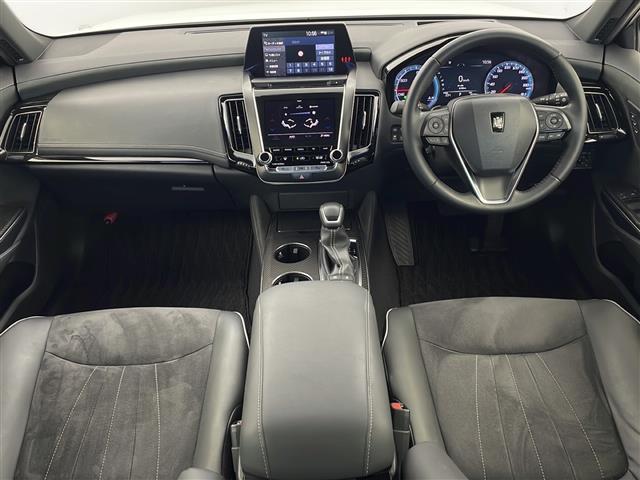 クラウンハイブリッド ＲＳアドバンス　純正メーカーナビ　フルセグＴＶ　全周囲カメラ　ＴｏｙｏｔａＳａｆｅｔｙＳｅｎｓｅ　デジタルインナーミラー　オートブレーキホールド　前席パワーシート　前席シートヒーター　社外ドライブレコーダー（2枚目）