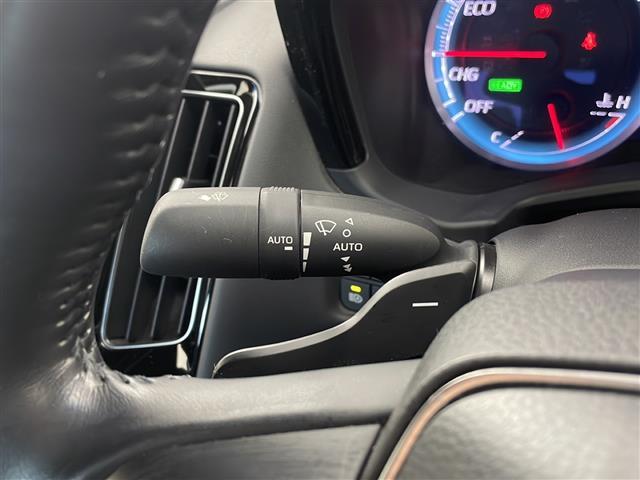 クラウンハイブリッド ＲＳアドバンス　純正メーカーナビ　フルセグＴＶ　全周囲カメラ　ＴｏｙｏｔａＳａｆｅｔｙＳｅｎｓｅ　デジタルインナーミラー　オートブレーキホールド　前席パワーシート　前席シートヒーター　社外ドライブレコーダー（11枚目）