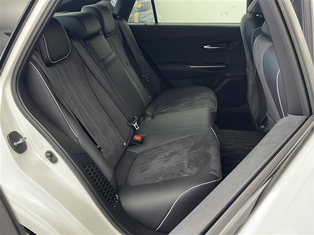 クラウンハイブリッド ＲＳアドバンス　純正メーカーナビ　フルセグＴＶ　全周囲カメラ　ＴｏｙｏｔａＳａｆｅｔｙＳｅｎｓｅ　デジタルインナーミラー　オートブレーキホールド　前席パワーシート　前席シートヒーター　社外ドライブレコーダー（24枚目）