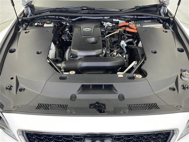 クラウンハイブリッド ＲＳアドバンス　純正メーカーナビ　フルセグＴＶ　全周囲カメラ　ＴｏｙｏｔａＳａｆｅｔｙＳｅｎｓｅ　デジタルインナーミラー　オートブレーキホールド　前席パワーシート　前席シートヒーター　社外ドライブレコーダー（42枚目）