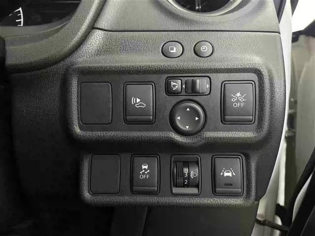 ノート ｅ－パワー　Ｘ　禁煙車　純正ＳＤナビ　アラウンドビューモニター　Ｂｌｕｅｔｏｏｔｈ　フルセグＴＶ　ＣＤ　ＤＶＤ　ＡＵＸ　ＡＭ　ＦＭ　エマージェンシー　ブレーキ　クルーズコントロール　デジタルインナーミラー（13枚目）