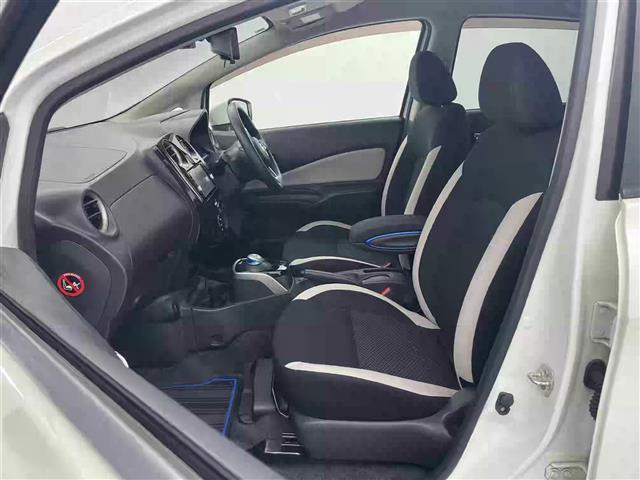 ノート ｅ－パワー　Ｘ　禁煙車　純正ＳＤナビ　アラウンドビューモニター　Ｂｌｕｅｔｏｏｔｈ　フルセグＴＶ　ＣＤ　ＤＶＤ　ＡＵＸ　ＡＭ　ＦＭ　エマージェンシー　ブレーキ　クルーズコントロール　デジタルインナーミラー（25枚目）