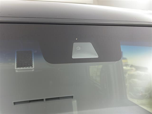 N-BOXカスタム L 禁煙車 衝突軽減ブレーキ 追従クルーズコントロール シートヒーター USB接続 LEDヘッドライト フォグライト コーナーセンサー オートライト 両側パワースライドドア ETC 純正ナビ(4枚目)