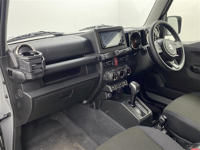 ジムニー XC 社外SDナビ バックカメラ ETC 衝突被害軽減ブレーキ クルーズコントロール 革巻きハンドル 社外マット ウインカーミラー プッシュスタート(23枚目)