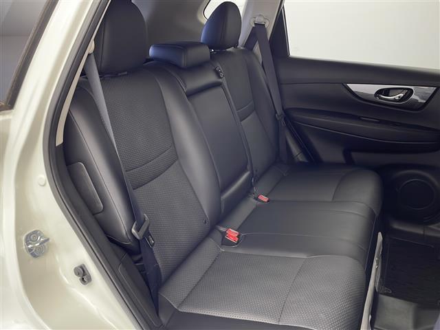 エクストレイル 20X ハイブリッド エマージェンシーブレーキP 純正ナビ CD BT フルセグTV アラウンドビューカメラ エマージェンシーブレーキ レーダークルーズコントロール 前席シートヒーター カプロンシート(27枚目)