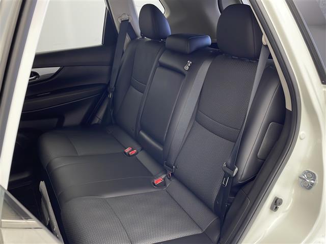 エクストレイル 20X ハイブリッド エマージェンシーブレーキP 純正ナビ CD BT フルセグTV アラウンドビューカメラ エマージェンシーブレーキ レーダークルーズコントロール 前席シートヒーター カプロンシート(31枚目)