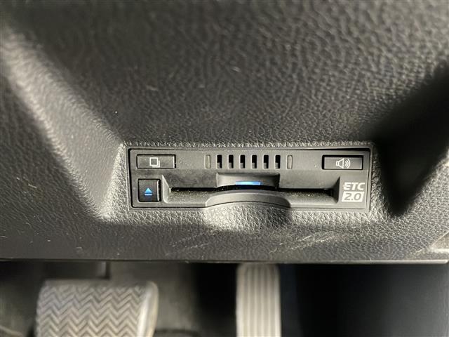 ヤリスクロス ハイブリッドZ 禁煙車 4WD アドバンスドパークド 衝突軽減 ドラレコ シートヒーター 追従式クルーズコントロール オートハイビーム オートライト 純正ディスプレイオーディオ ブラインドスポットモニター ETC(15枚目)