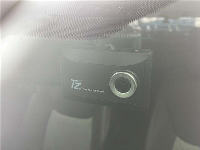 ヤリスクロス ハイブリッドZ 禁煙車 4WD アドバンスドパークド 衝突軽減 ドラレコ シートヒーター 追従式クルーズコントロール オートハイビーム オートライト 純正ディスプレイオーディオ ブラインドスポットモニター ETC(19枚目)