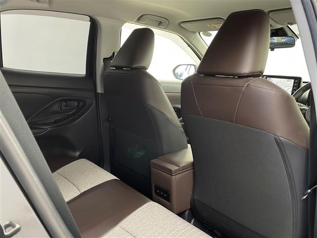 ヤリスクロス ハイブリッドZ 禁煙車 4WD アドバンスドパークド 衝突軽減 ドラレコ シートヒーター 追従式クルーズコントロール オートハイビーム オートライト 純正ディスプレイオーディオ ブラインドスポットモニター ETC(25枚目)