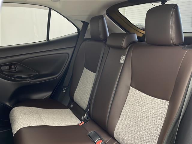 ヤリスクロス ハイブリッドZ 禁煙車 4WD アドバンスドパークド 衝突軽減 ドラレコ シートヒーター 追従式クルーズコントロール オートハイビーム オートライト 純正ディスプレイオーディオ ブラインドスポットモニター ETC(30枚目)