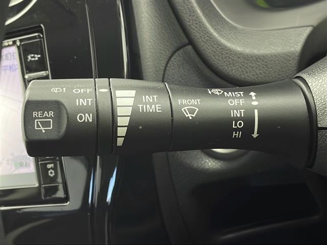 ノート e-パワー X 禁煙車 純正ナビ 社外ドラレコ 衝突軽減ブレーキ LEDヘッドライト オートエアコン オートライト フォグライト インテリジェントルームミラー 電動格納ミラー サイドバイザー 社外フロアマット ETC(5枚目)