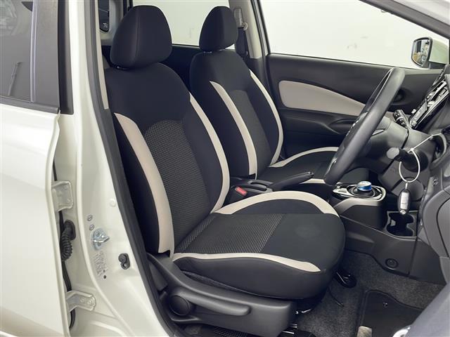 ノート e-パワー X 禁煙車 純正ナビ 社外ドラレコ 衝突軽減ブレーキ LEDヘッドライト オートエアコン オートライト フォグライト インテリジェントルームミラー 電動格納ミラー サイドバイザー 社外フロアマット ETC(24枚目)