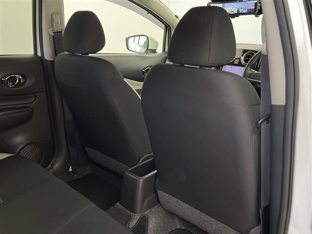 ノート e-パワー X 禁煙車 純正ナビ 社外ドラレコ 衝突軽減ブレーキ LEDヘッドライト オートエアコン オートライト フォグライト インテリジェントルームミラー 電動格納ミラー サイドバイザー 社外フロアマット ETC(26枚目)