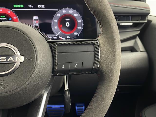 オーラ ニスモ 禁煙車 社外マフラー 社外ダウンサス インテリジェントルームミラー 全方位カメラ 純正ナビ LEDヘッドライト フォグライト バックフォグ オートライト オートハイビーム ブラインドスポットモニター(9枚目)